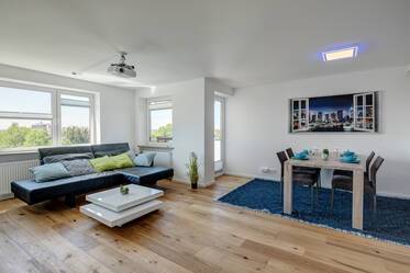 Lichtdurchflutete, moderne 3-Zimmer Wohnung 