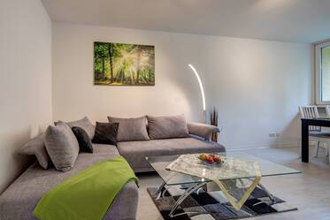 Neuwertig möblierte Wohnung Nähe Olympiapark