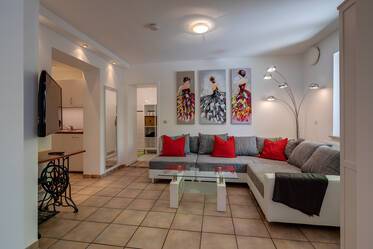 Sehr schöne 2,5-Zimmer Wohnung in Oberhaching