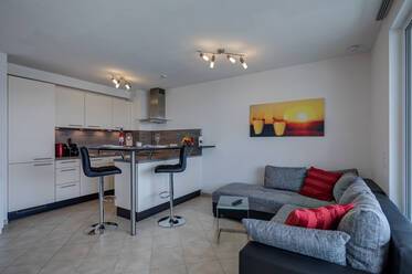 Schöne möblierte Wohnung in Pasing