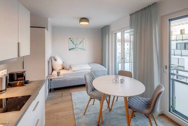 Stilvoll möbliertes Apartment (2. OG)