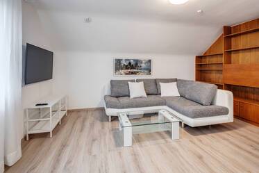 Gepflegte Dachgeschosswohnung in Pullach