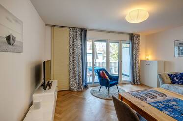 Wohnen auf Zeit: Hell, freundlich und großer Balkon
