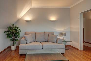 2-Zimmer Dachgeschosswohnung in Oberföhring