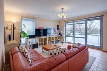 Geschmackvoll möblierte 3 Zimmer Wohnung