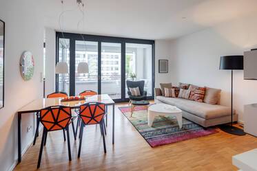 Hochwertige Designerwohnung mit großem Südbalkon