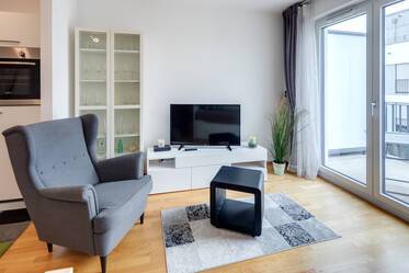Schöne möblierte Wohnung in Moosach