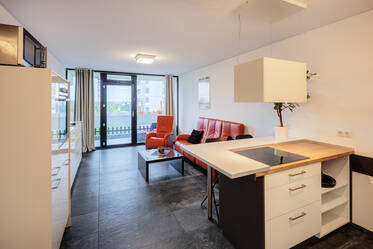 Möblierte 2-Zimmer Wohnung mit Blick über den Park 