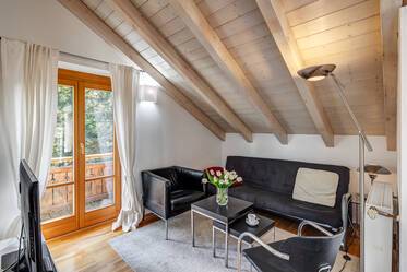Dachgeschosswohnung mit Blick ins Grüne