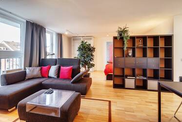 Schöne möblierte Wohnung in Laim
