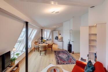 Hochwertige Dachgeschosswohnung in guter Lage