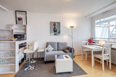  Gemütliche 1-Zimmer Wohnung im obersten Stockwerk