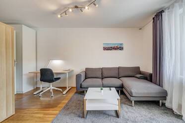 Schöne und helle Wohnung mit Balkon