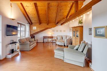 Großzügige 2-Zimmer Wohnung in Gräfelfing