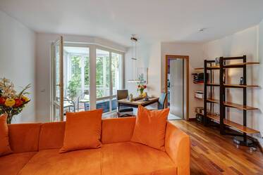 Ruhige Wohnung mit Blick in den begrünten Innenhof