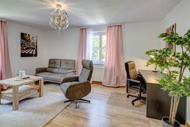 Nähe Rotkreuzplatz, neu möblierte 2-Zimmer Wohnung