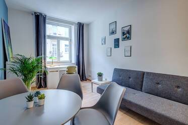 Wohnung mit Altbauflair vis a vis vom Ostbahnhof 