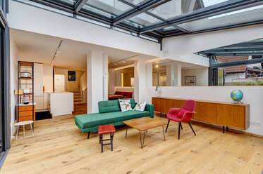 Erstbezug: Haus mit außergewöhnlicher Architektur  