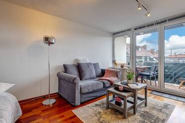Helle Dachgeschosswohnung mitten in der Maxvorstadt