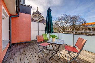 Rarität! Dachterrassenwohnung und Balkon