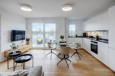 Neubau 2022, hochwertig möbliert