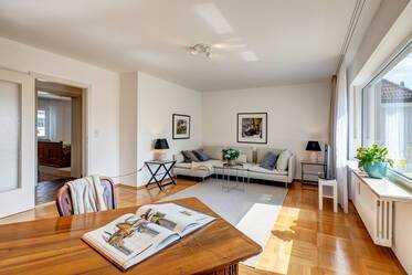 Großzügige 3 Zimmer Wohnung mit 2 Wohnzimmern