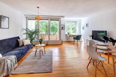 Helle, gut geschnittene Wohnung mit Südloggia