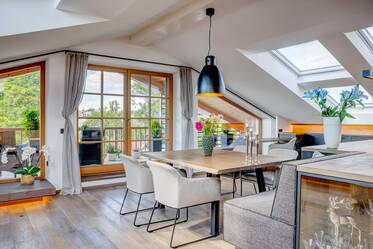 Lichtdurchfluteter Designertraum im luxuriösen Chalet Stil 