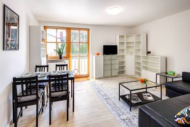 Schöne möblierte Wohnung in Forstenried