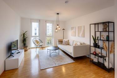 Moderne Stadtwohnung mit zwei Balkonen