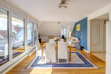 Familienwohnung mit Süddachterrasse, hell und freundlich 