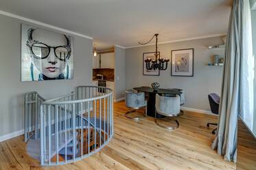 Top möblierte Maisonettewohnung in gefragter Lage 