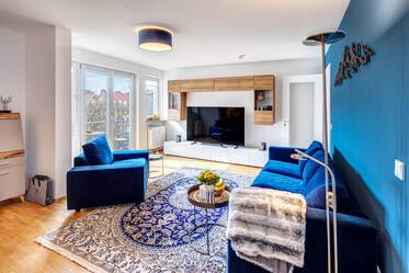 Neuwertig möbliert, nahe Karl-Preis-Platz (U2/U7)