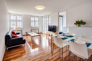 Geräumige Maisonettewohnung mit großzügigem Arbeitsbereich