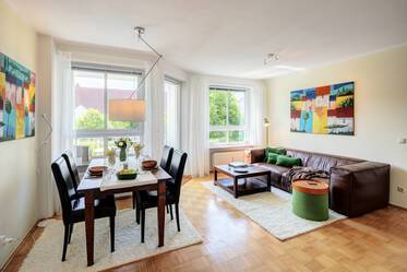 Helle 2-Zimmer Wohnung mit Balkon