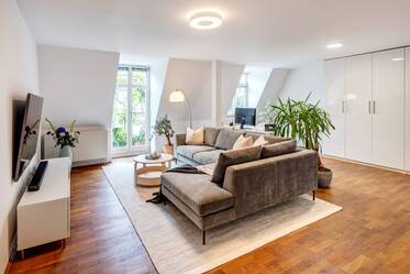 Charmante Altbauwohnung mit idyllischem Balkon 