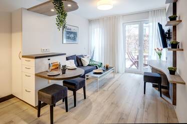 Wohlfühlstudio mit kleinem Garten zu vermieten