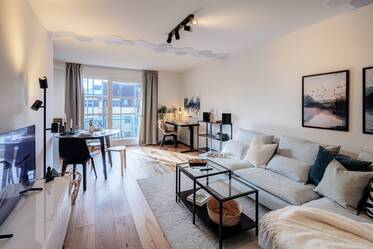 Trendy und individuell: Großzügiges, neu möbliertes Apartment