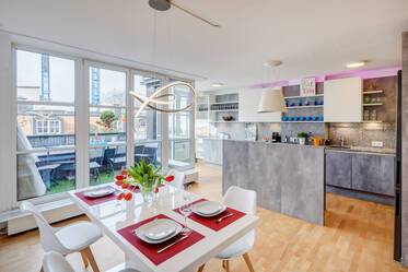 Schöne Dachgeschosswohnung mit Westausrichtung 
