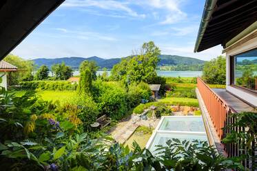 Gmund: Frisch renoviert mit traumhaftem Seeblick