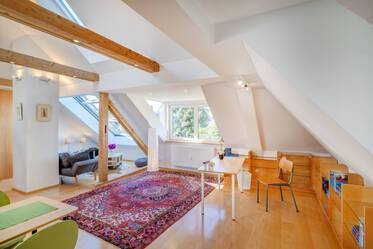 DG-Wohnung mit besonderem Wohnambiente