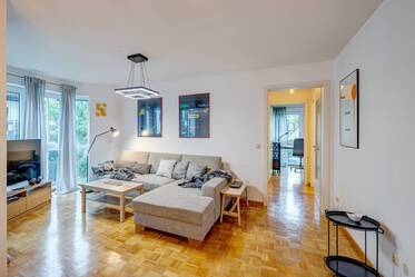 Sonnendurchflutete Wohnung in ruhiger Seitenstraße