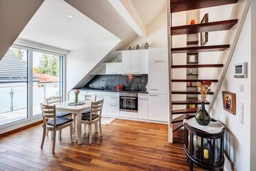 Galeriewohnung mit eigenem Eingang 