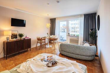 Schöne möblierte Wohnung in Obermenzing