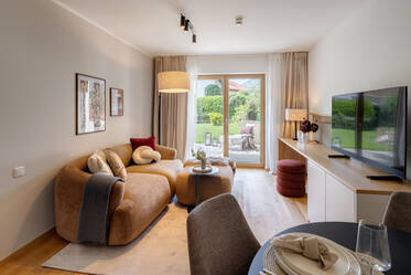 Erstbezug nach Neumöblierung: 2-Zimmer Wohnung mit Terrasse  