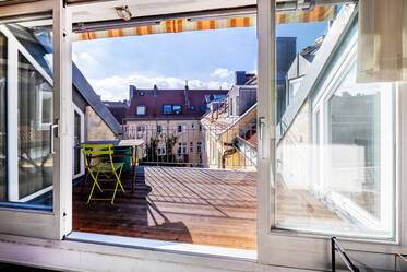 Zur Miete: Dachterrassenwohnung mit Galeriebereich