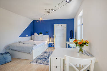 München Waldperlach: Schönes möbl. Apartment mit WLAN, Flatscreen und Waschmaschine