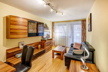 3-Zimmer-Wohnung mit Balkon, Nähe Harras