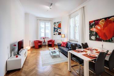 Altbauwohnung in sehr guter Lage in Schwabing
