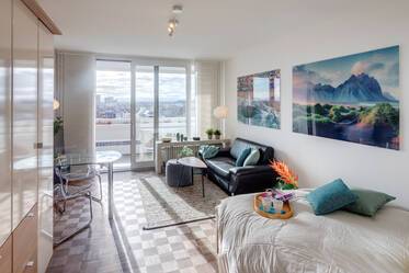Möblierte Wohnung im 14.OG mit tollem Bergblick